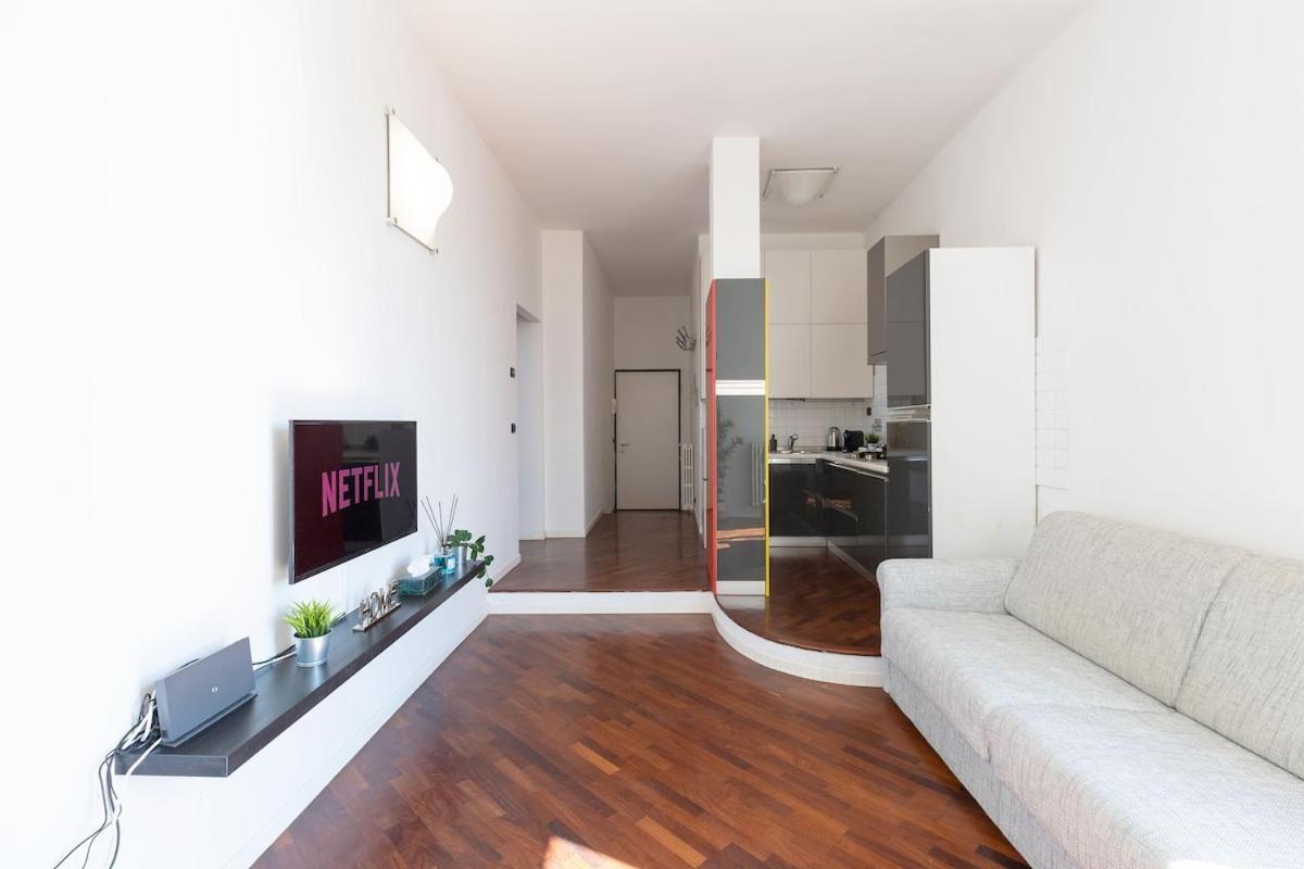 Ale Apartment Castello Imperatore -Parking Disponibile- Прато Экстерьер фото